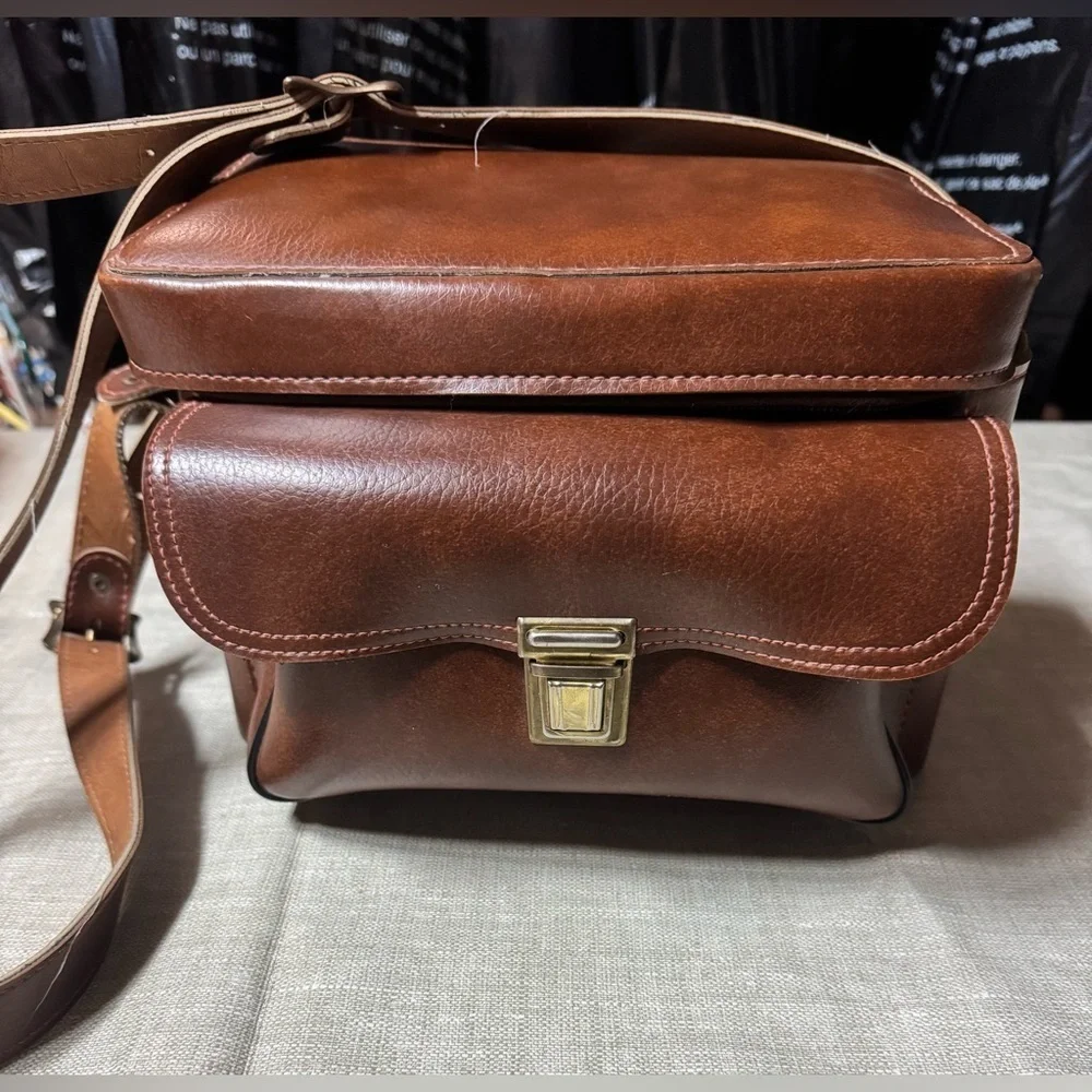 Vintage Leather Camera Bag Case Brown Brass Strap Pocket USA 703 10 x 8 x 6 Inch